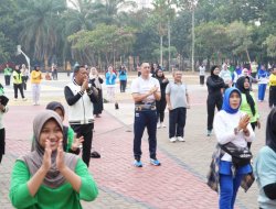 Jaga Kebugaran ASN, Pemkot Jakarta Timur Gelar Senam Terapi Sehat Ling Tien Kung