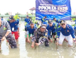 Bersama TNI AL, Lurah Pulau Untung Jawa Dukung Penanaman 1.000 Mangrove