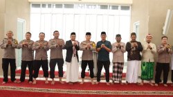 Jumat Keliling di Batujajar, Kapolres Cimahi Ajak Masyarakat Perkuat Silaturahmi dan Manfaatkan Layanan 110