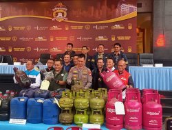 Polda Metro Jaya Bongkar Lima Kasus, Sita 54 Ton Batu dan 320 Kg Sisik