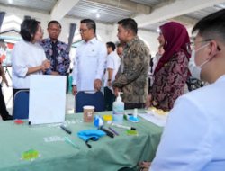 Munjirin Dampingi Menko PMK Tinjau Program CKG Sekolah di Duren Sawit