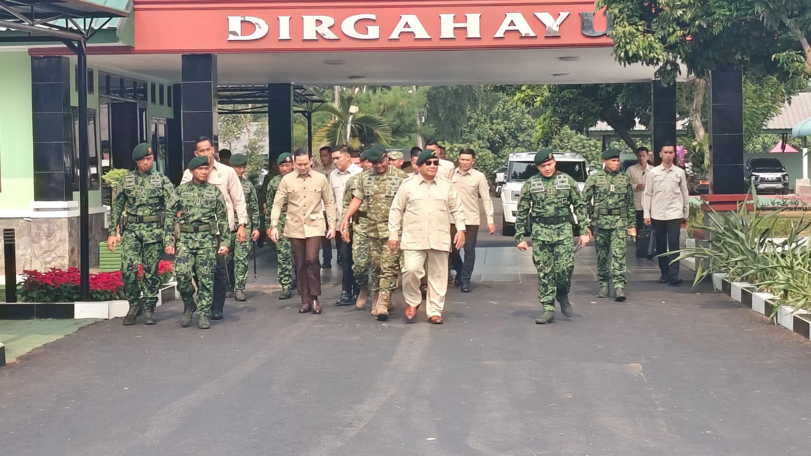 Kunjungi Yonif 328 Kostrad di Depok, Presiden Prabowo Tekankan Semangat dan Profesionalisme Prajurit